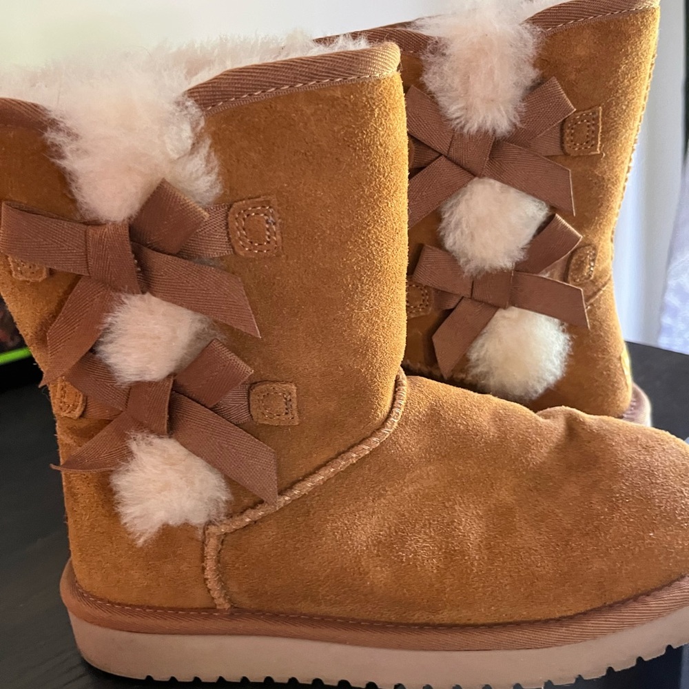 Kookaburra by Ugg